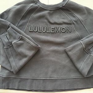 Lululemon Cropped Crewneck Sweatshirt Gray Logo Pullover Athleisure